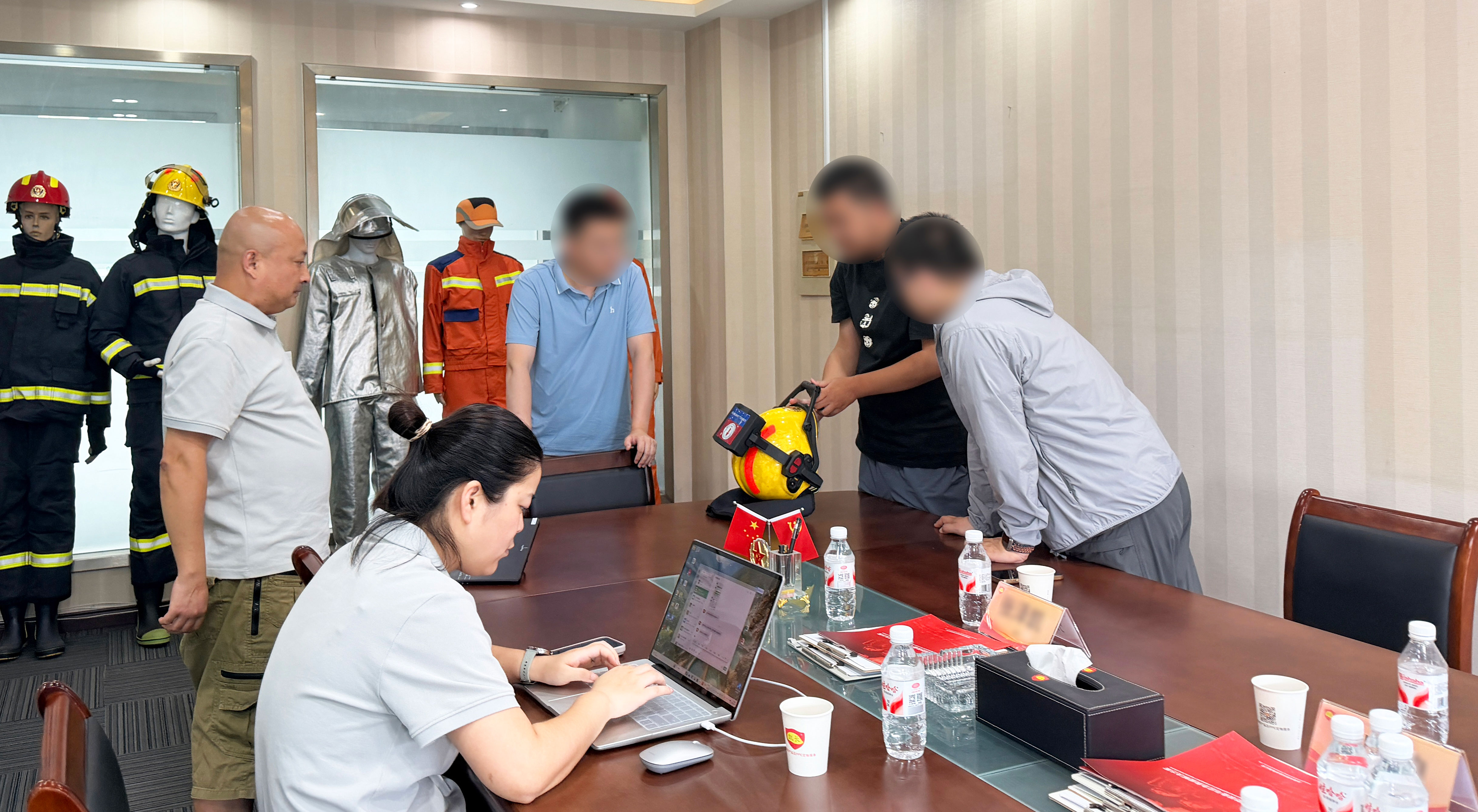 图一小.jpg